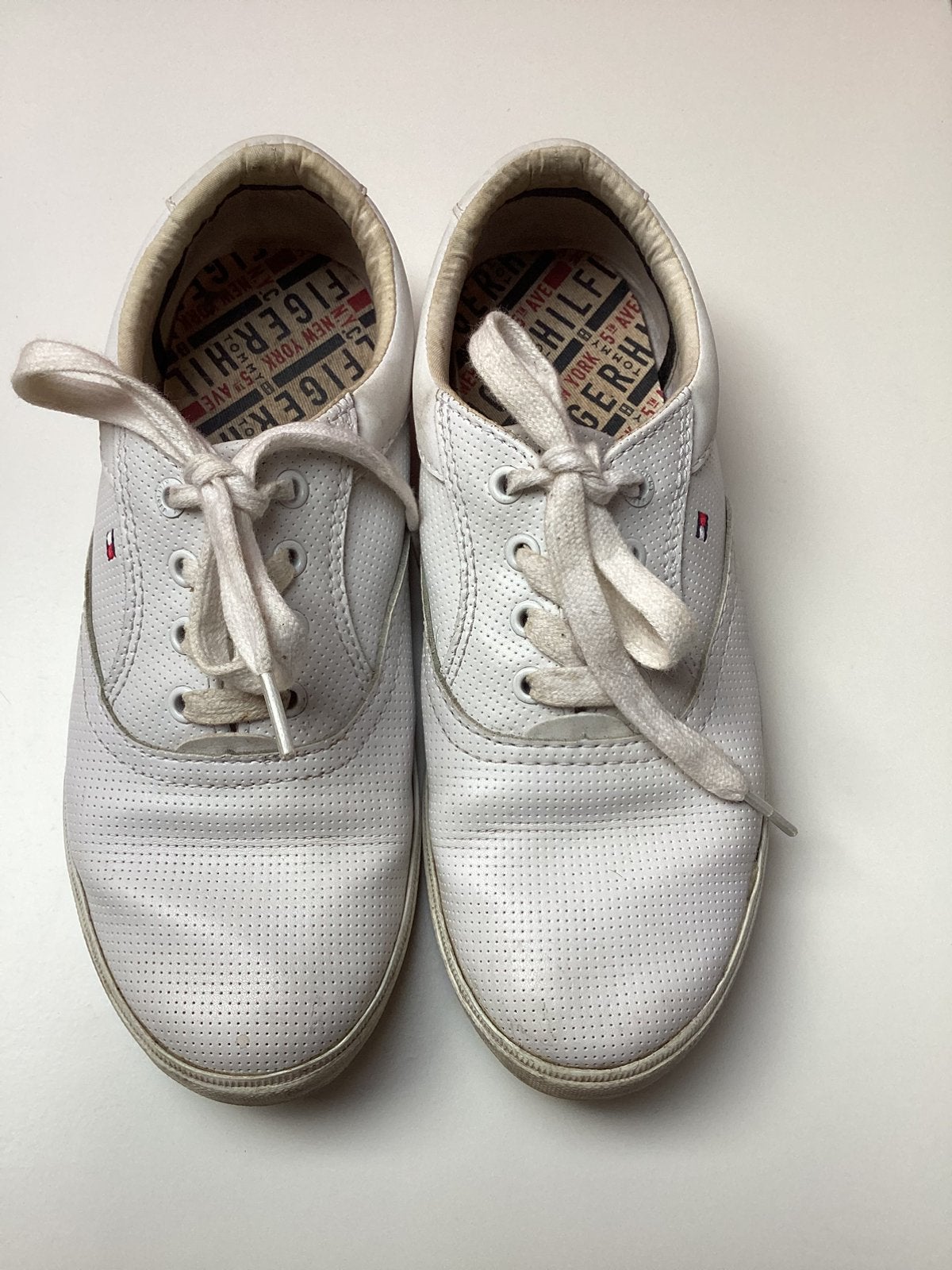 Sneakers Tommy Hilfiger 36, Wit, Ophalen of Verzenden, Sneakers, Gedragen