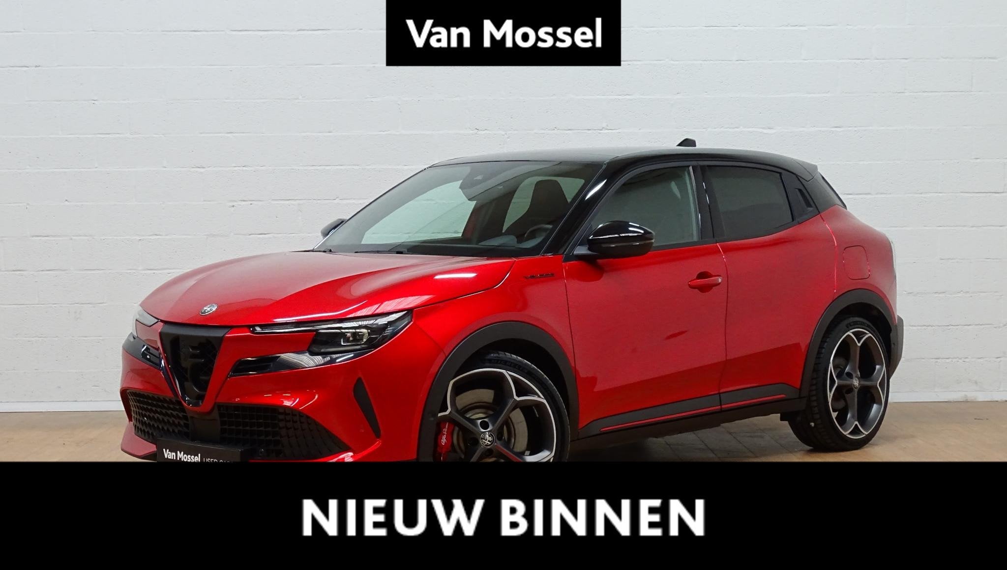 Alfa Romeo Junior BEV 280 - 54 kWh Elettrica 280 Veloce verw, Autos, Rouge, Achat, Entreprise, Noir
