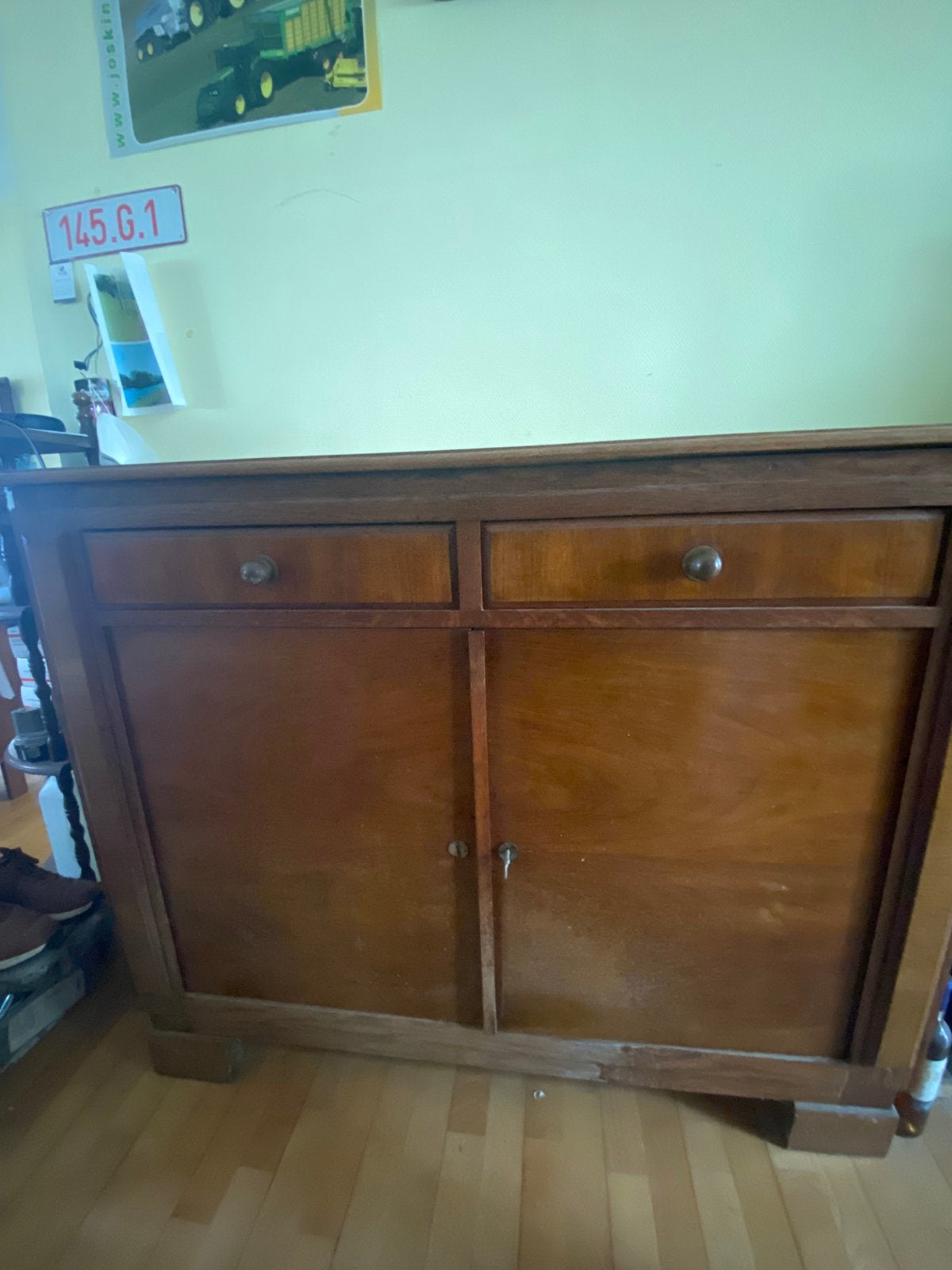 Mooie buffet kast - massief hout, Huis en Inrichting, Ophalen, Gebruikt