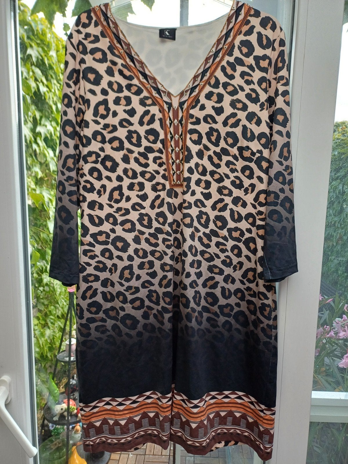 K-Design kleedje leopardprint/parels XL(44), Kleding | Dames, Jurken, K-design, Ophalen of Verzenden, Zo goed als nieuw, Bruin