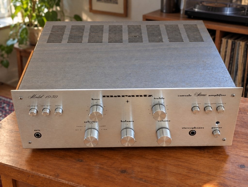 Marantz 1030 versterker - zeer goede staat, Audio, Tv en Foto, Marantz, Ophalen of Verzenden, Zo goed als nieuw, Minder dan 60 watt