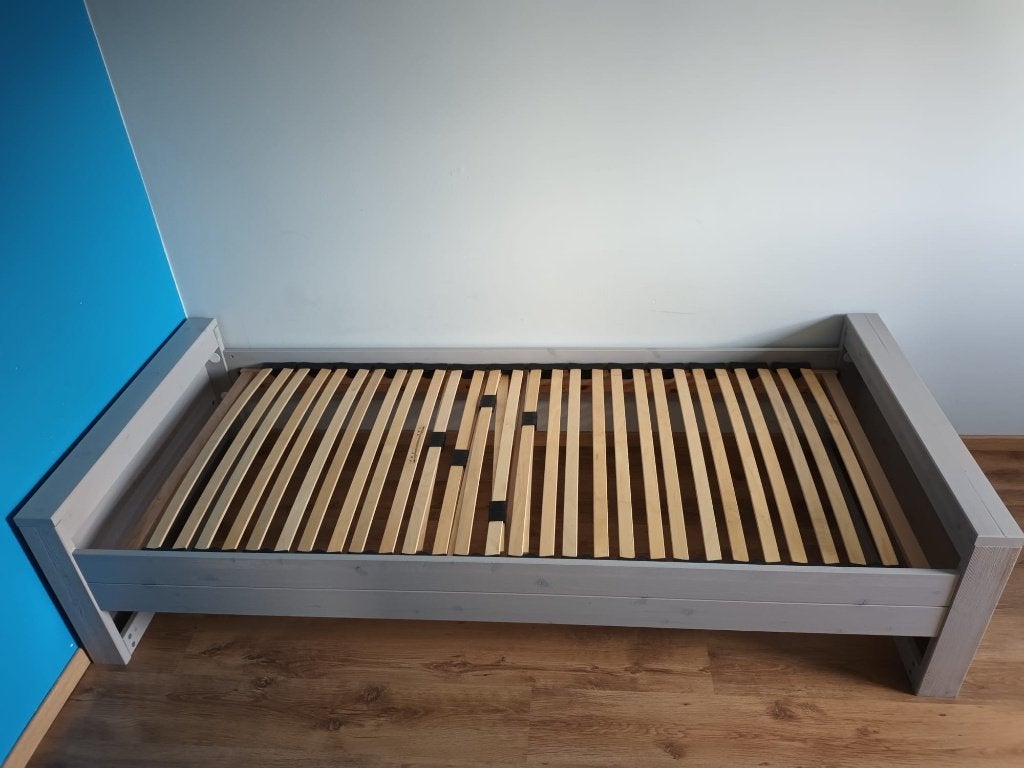 Bed in dennenhout, Ophalen, Gebruikt, 90 cm, Eenpersoons