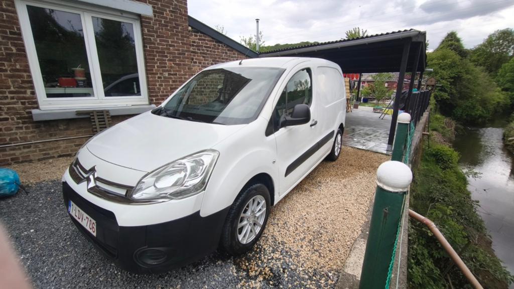 Citroën Berlingo 16 HDI, Auto's, Voorwielaandrijving, 4 deurs, Stof, 4 cilinders