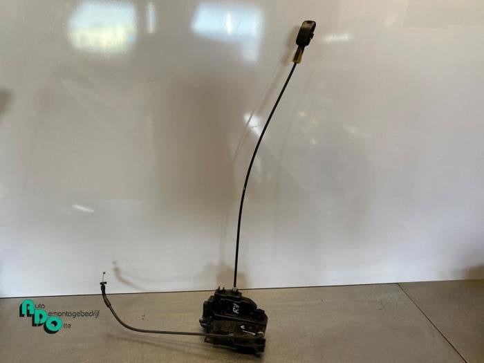 Serrure portière mécanique 4portes avant droite d'un Renau, Autos : Pièces & Accessoires, Renault, -, 3 mois de garantie, Utilisé