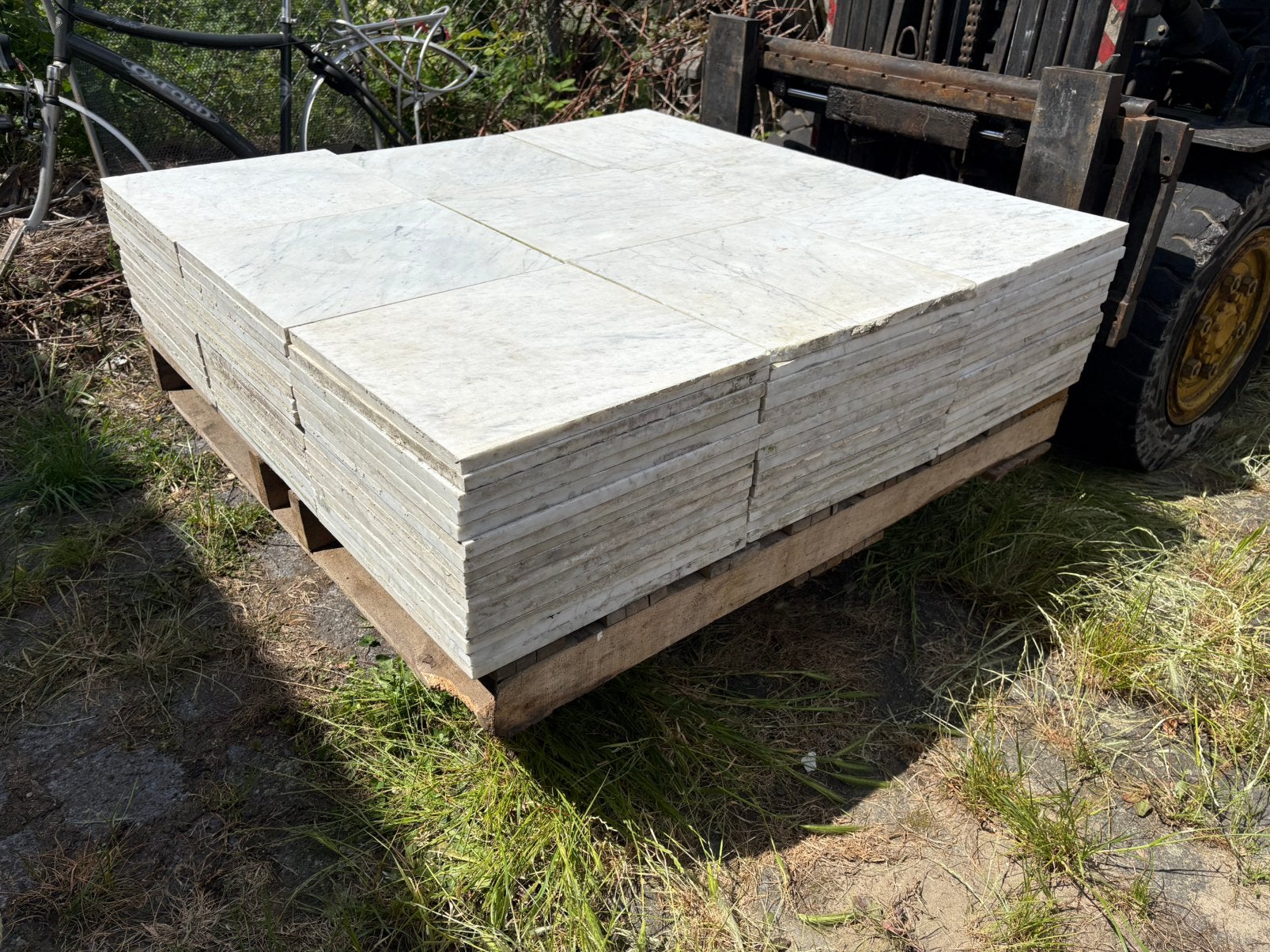 Partij Wit Carrara Marmer – Vloertegels / Terrastegels 40x40, Ophalen, Zo goed als nieuw, Terrastegels, Natuursteen