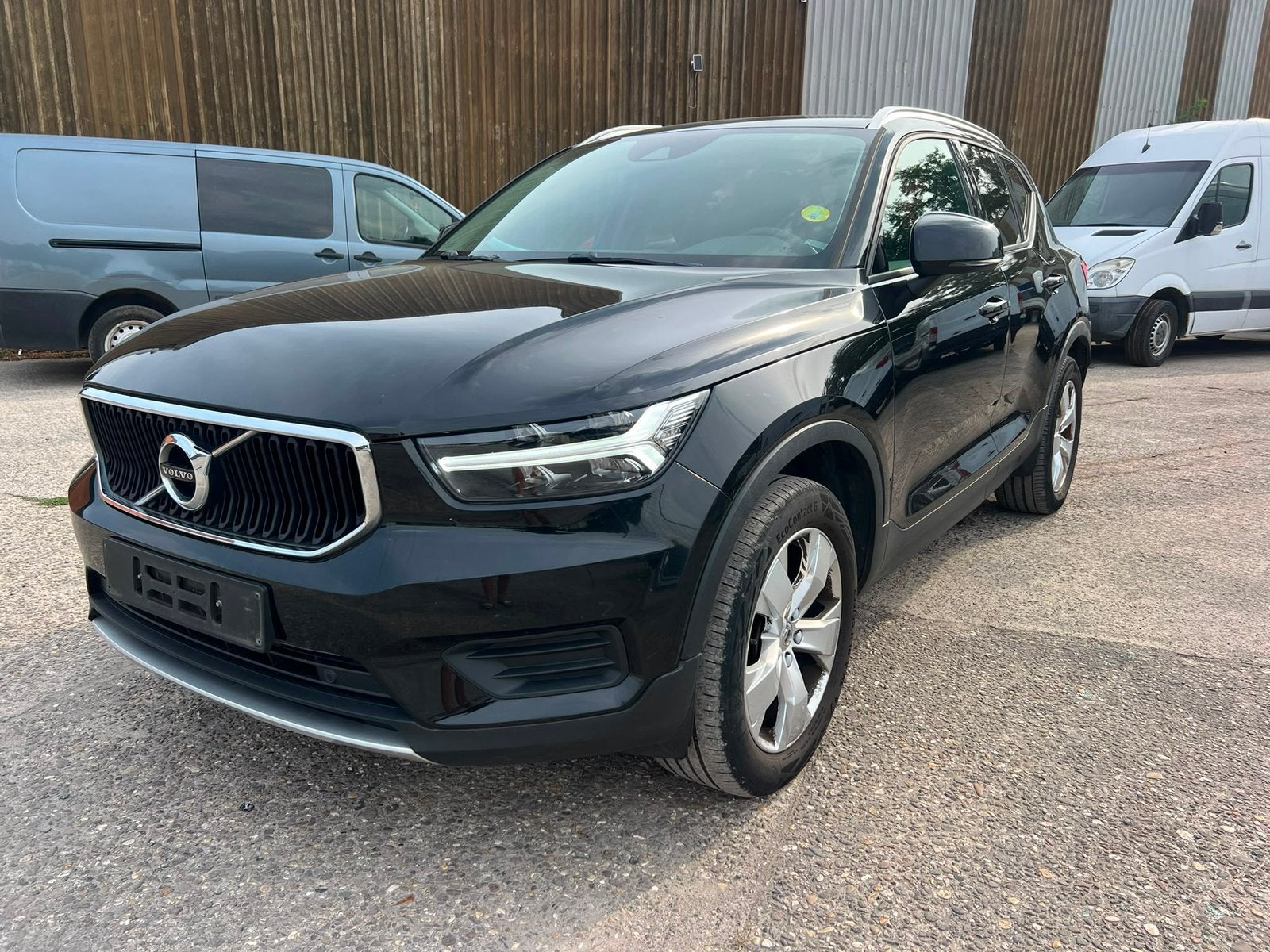 VOLVO XC40 2.0 DIESEL – HARMAN KARDON – CAMÉRA –, Auto's, Volvo, Voorwielaandrijving, Dealer onderhouden, 4 cilinders, Leder en Stof