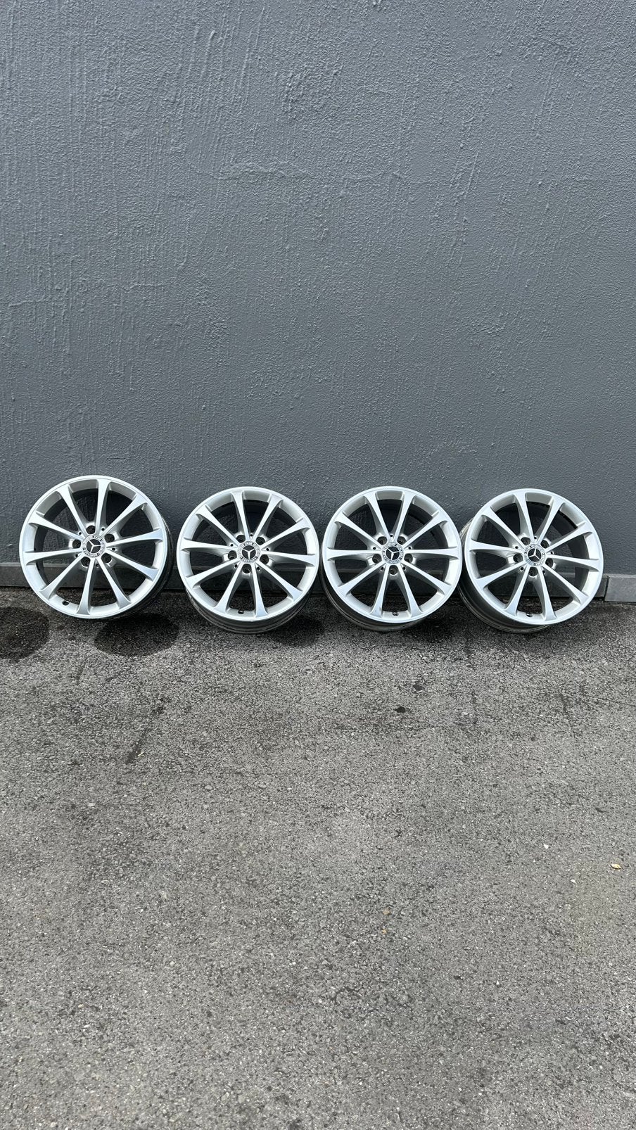 Lot de 4 jantes Mercedes, Auto diversen, Wieldoppen, Ophalen, Zo goed als nieuw