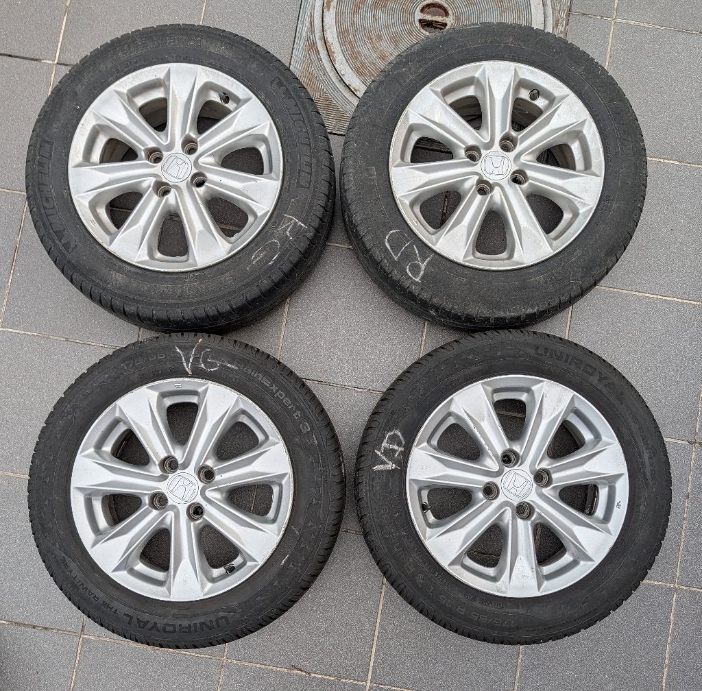 Jantes alliage Honda Jazz II avec pneus, Autos : Pièces & Accessoires, Pneus & Jantes, 15 pouces, Pneus et Jantes, 175 mm, Véhicule de tourisme