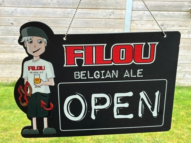 Filou Belgian Ale OPEN CLOSED plakkaat in hard karton., Ophalen of Verzenden, Zo goed als nieuw, Reclamebord