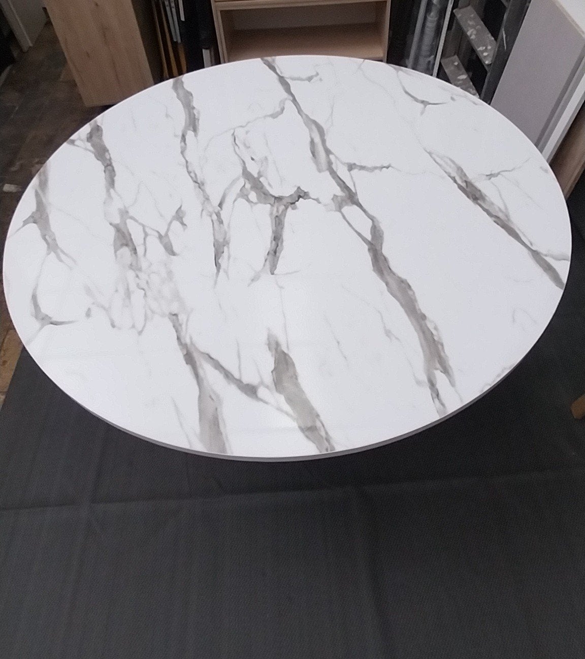 Table à manger ronde effet marbre, Maison & Meubles, Tables | Tables à manger, Utilisé, 100 à 150 cm, 100 à 150 cm, Cinq personnes ou plus