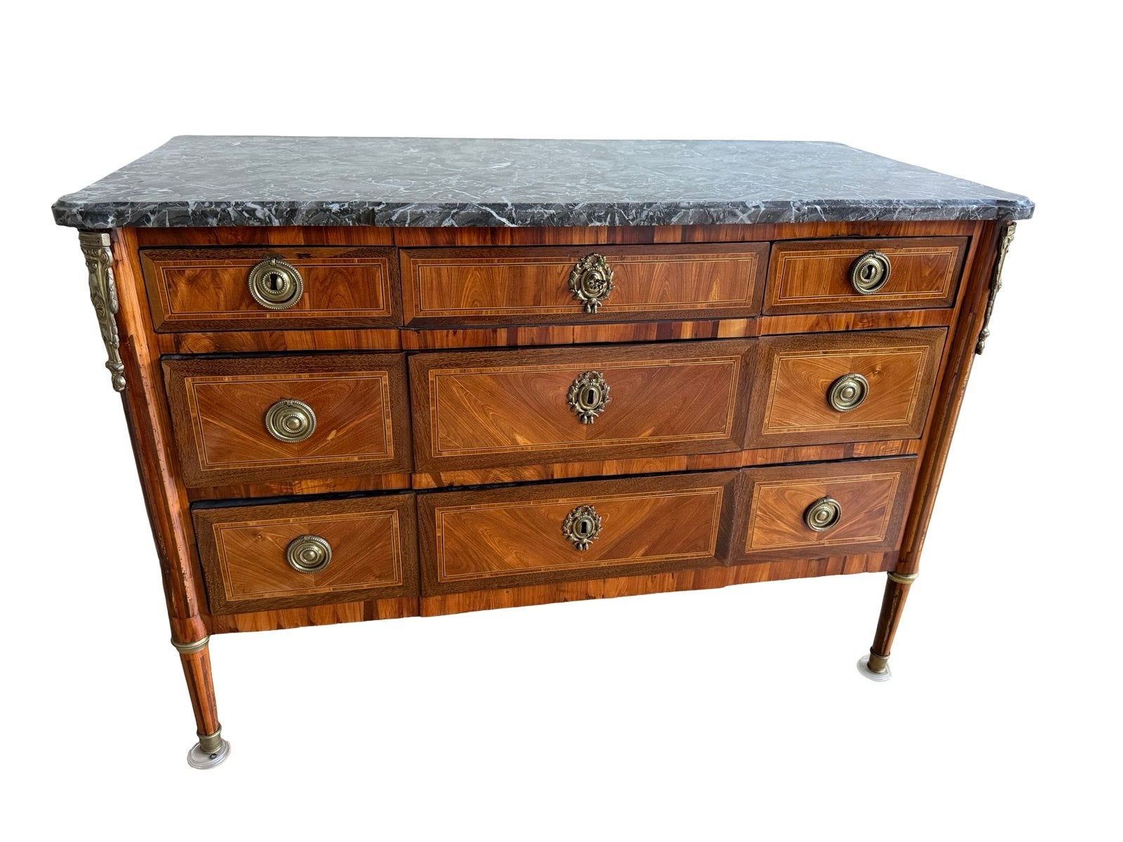 Commode style Transition Louis XV Louis XVI marqueterie