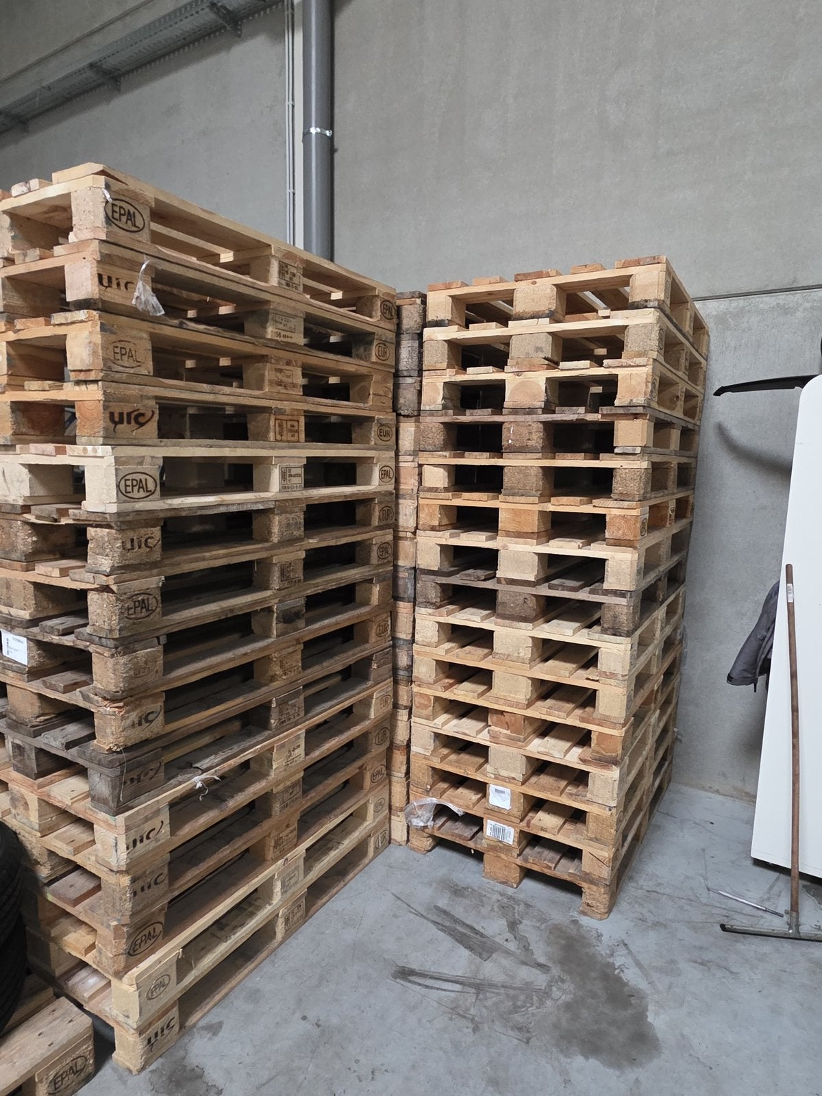 Euro pallets 8 euro, Bricolage & Construction, Enlèvement, Comme neuf