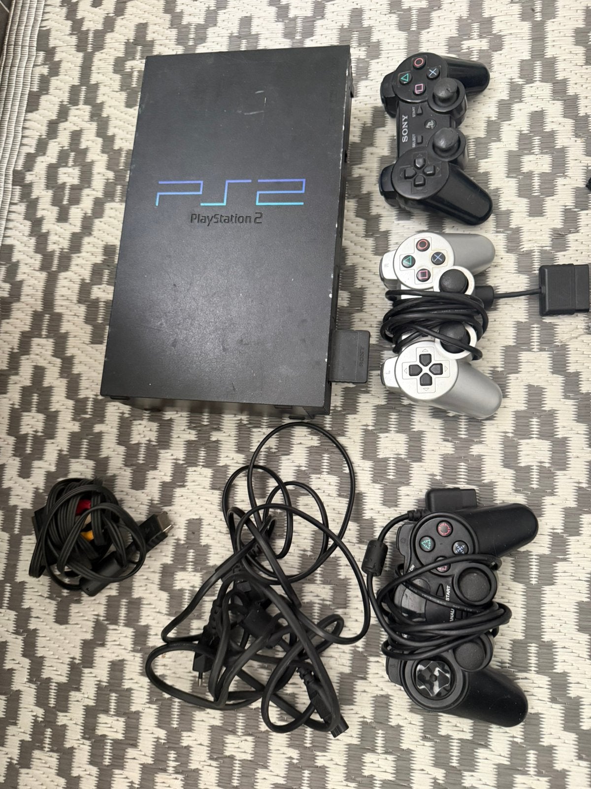 Ps2 met 2 orginele console en meer dan 50 orginele gamen, Ophalen, Zo goed als nieuw