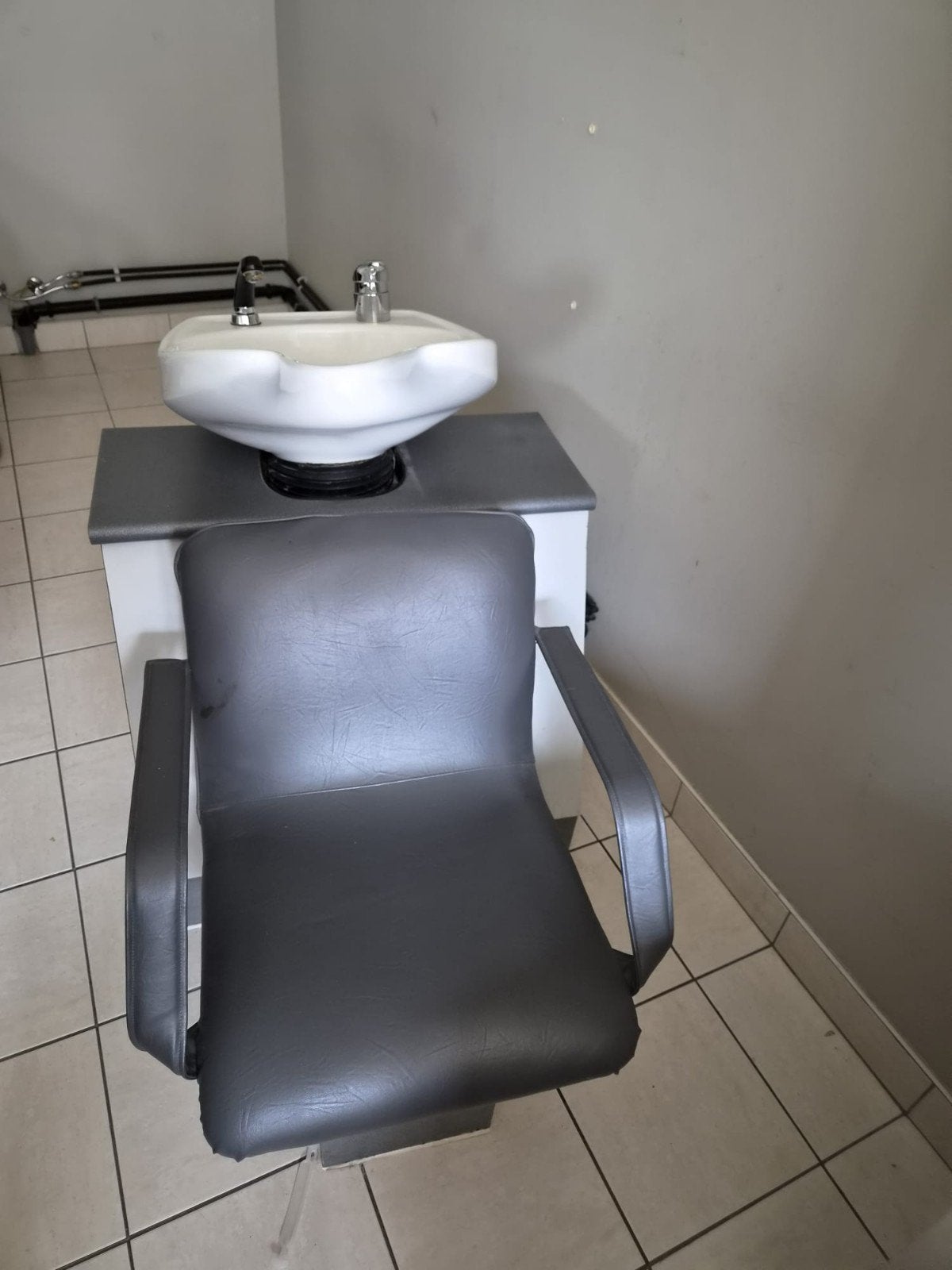 Professionele shampoobak met fauteuil - zeer goede staat, Huis en Inrichting, Ophalen