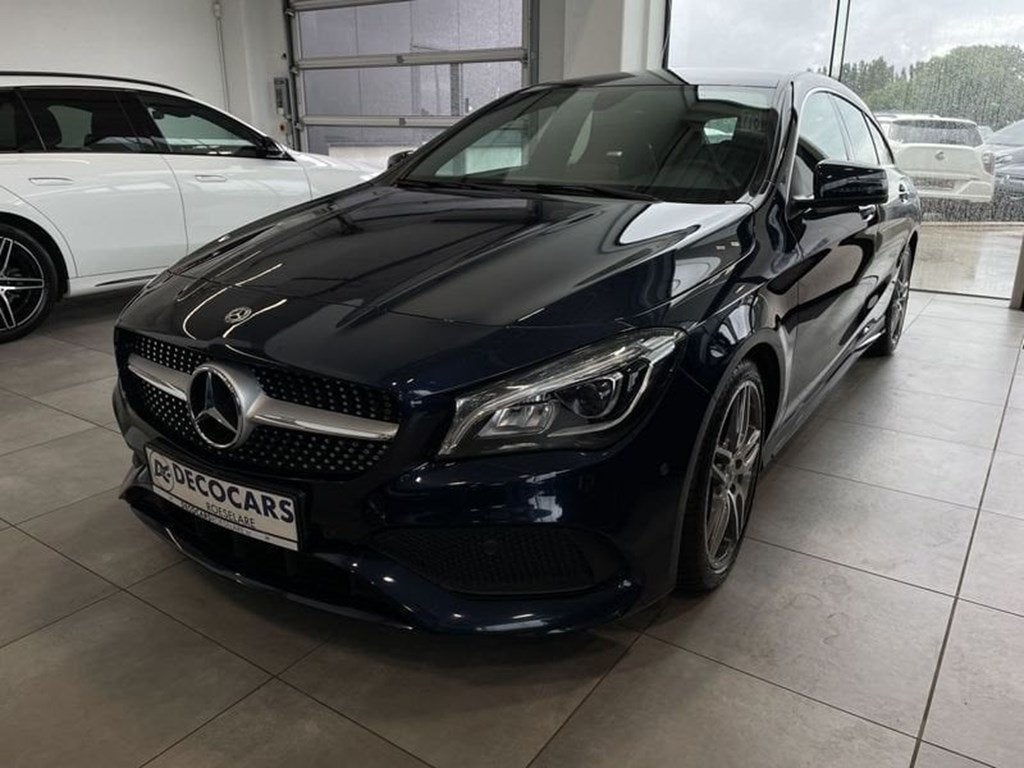 Mercedes-Benz CLA 180 CLA 180 d AMG Line 7G-DCT, Auto's, Automaat, CLA, 110 g/km, Blauw