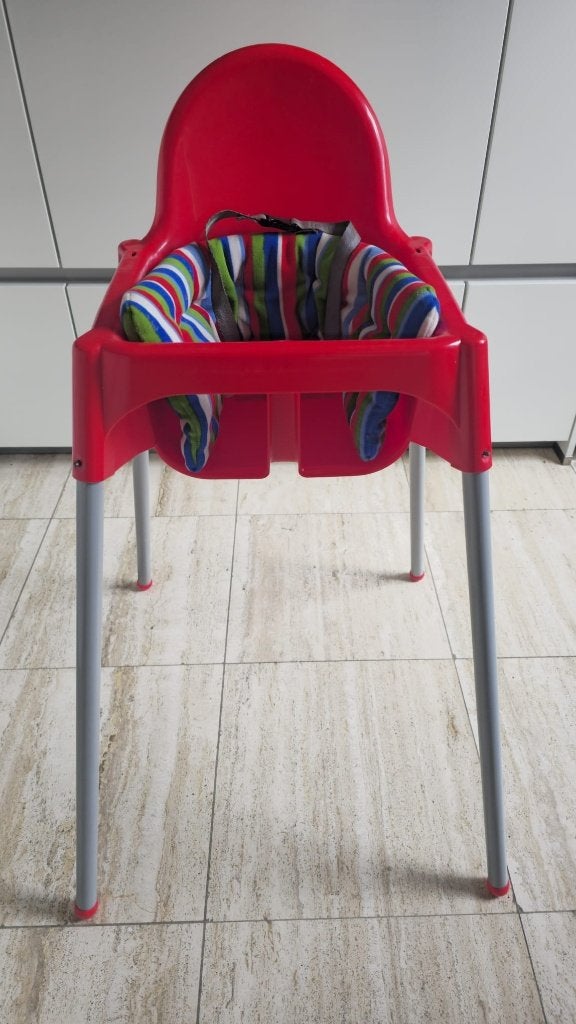 chaise de salle à manger rouge ikea, Enlèvement, Ceinture(s)