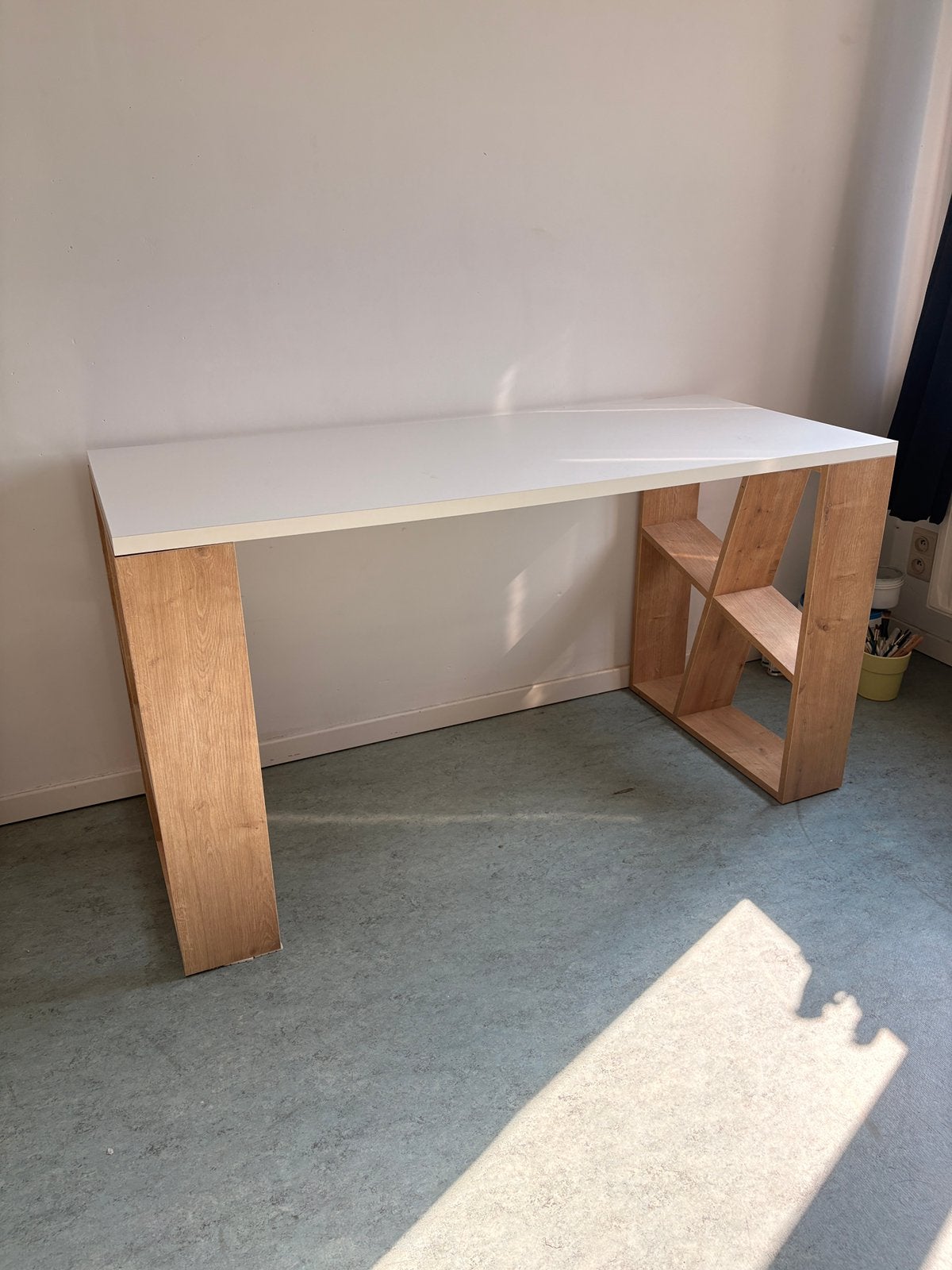 Bureau pour ados, Ophalen, Zo goed als nieuw
