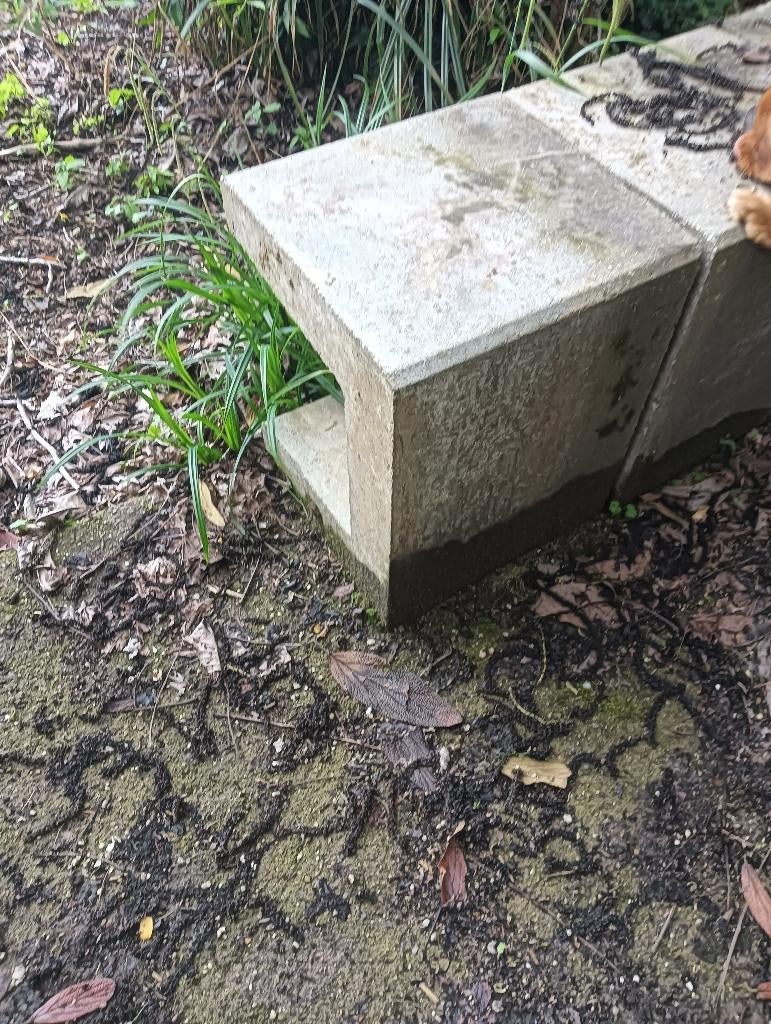 Betonnen U-profiel, Tuin en Terras, Ophalen, Gebruikt, 25 tot 50 cm, Blok