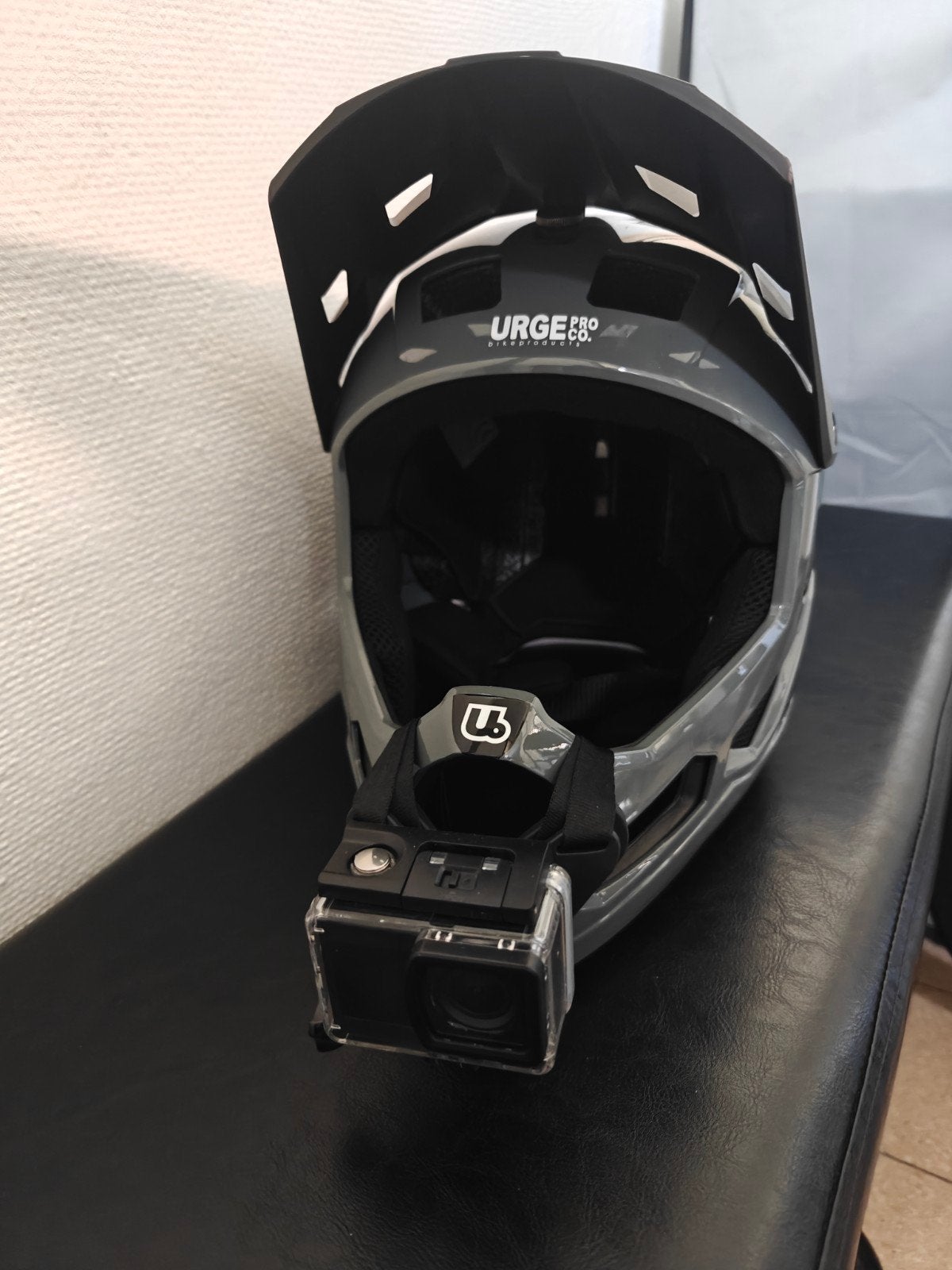 Casque VTT/Enduro Urge Archi-Deltar Dark + accessoires, Enlèvement, Comme neuf, Casque