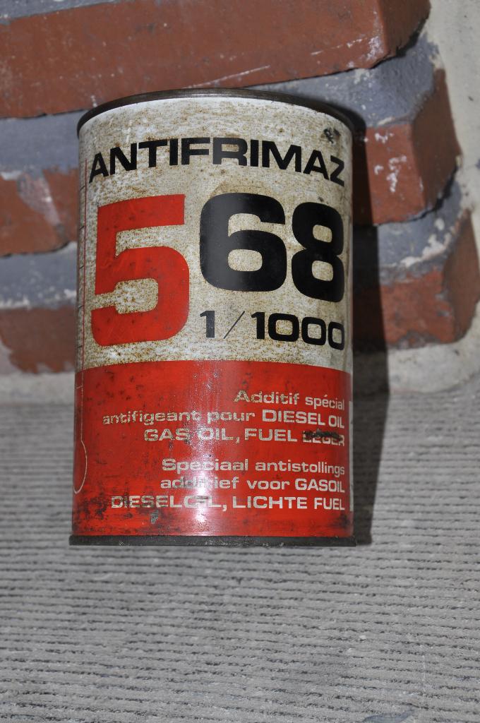 1 ANCIENNE BOÎTE ANTIGEL GAZOIL/DIESEL, Enlèvement ou Envoi, Neuf, Voitures