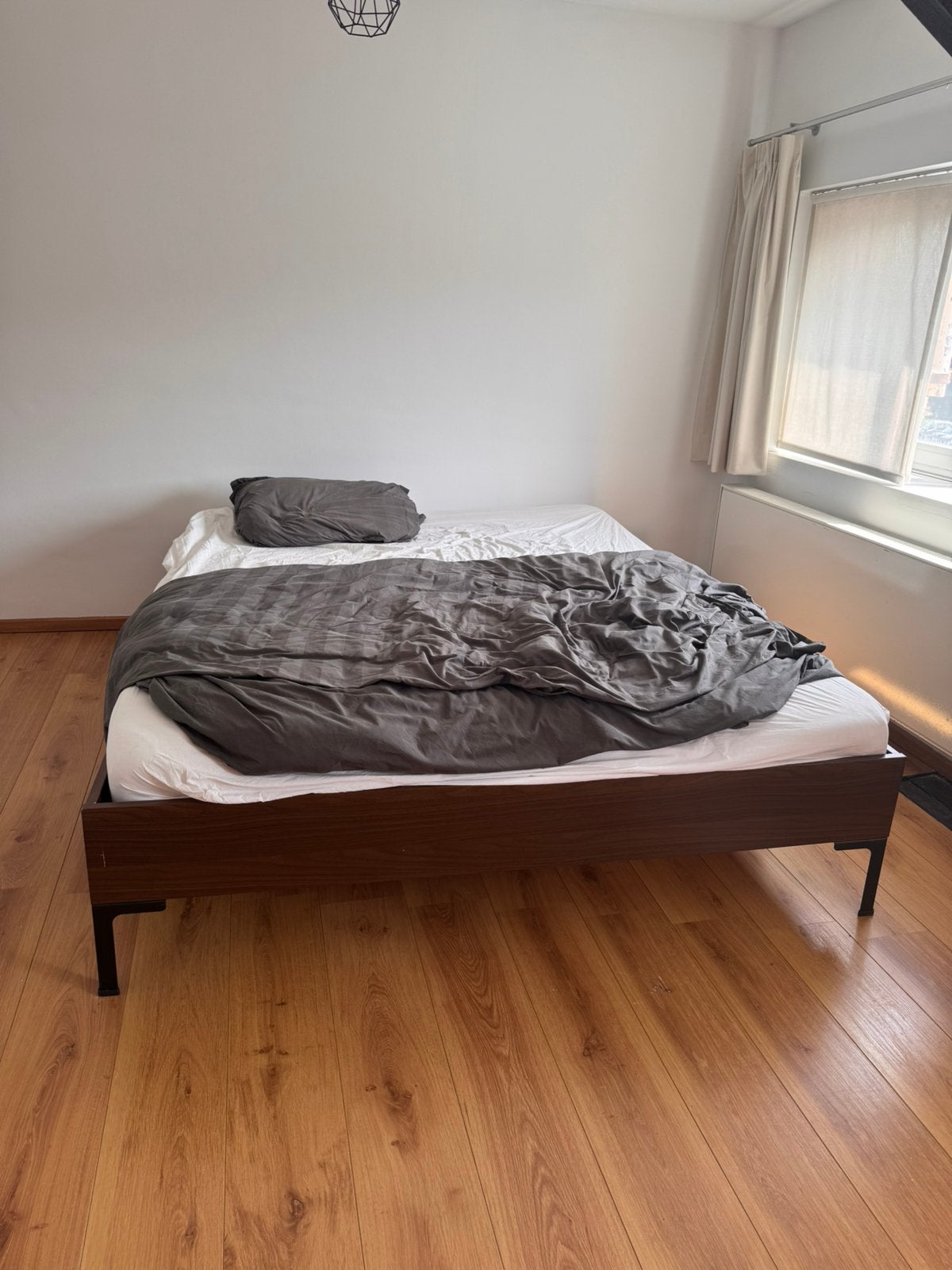 Tweepersoonsbed 160cm (met matras), Huis en Inrichting, Slaapkamer | Bedden, Ophalen, Zo goed als nieuw