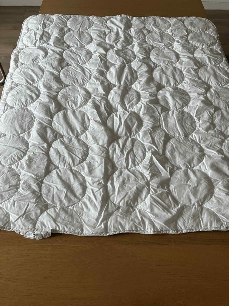 couette pour enfant + 2 housses, Enlèvement, Comme neuf, Blanc, Garçon ou Fille