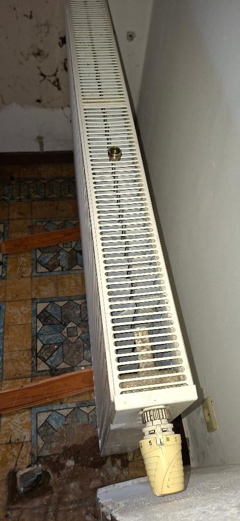 CV RADIATOREN HENRAD lot 100€, Ophalen, Gebruikt, Radiator
