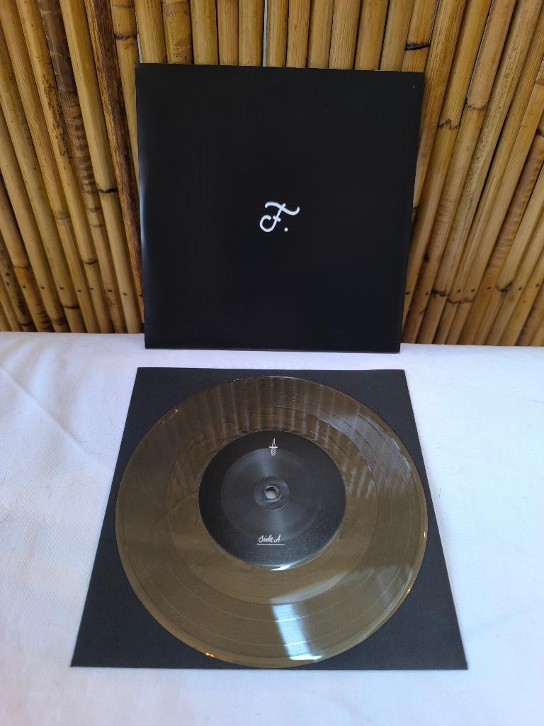 45t 7" Fever „demo” Shield 2014, goud vinyl /75 hardcore, Gebruikt, 7 inch, Ophalen of Verzenden, Rock en Metal