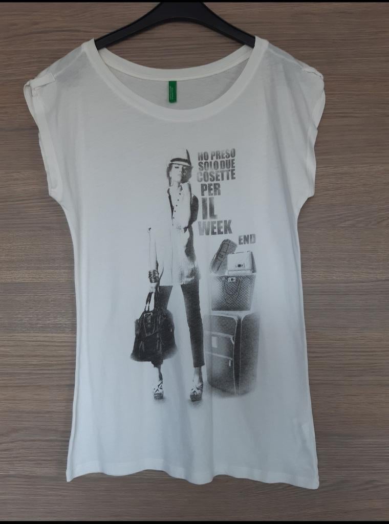 T-shirt blanc avec dessins noirs Benetton taille XS, Vêtements | Femmes, Manches courtes, Enlèvement ou Envoi, Comme neuf, United Colors of Benetton