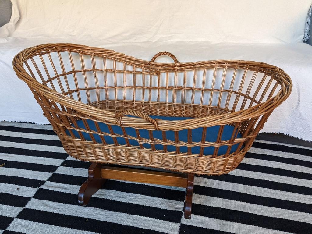 Vintage rotan baby wiegje, Ophalen