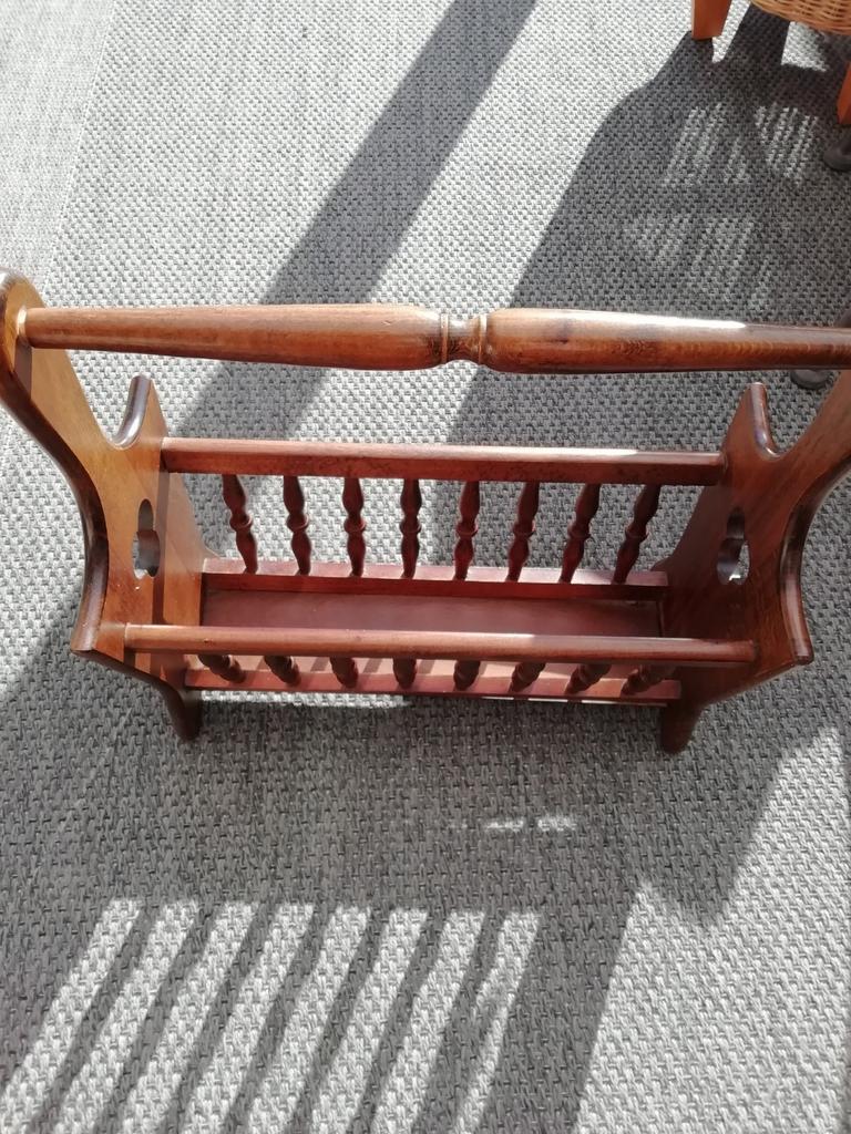 Retro krantenbak, Ophalen