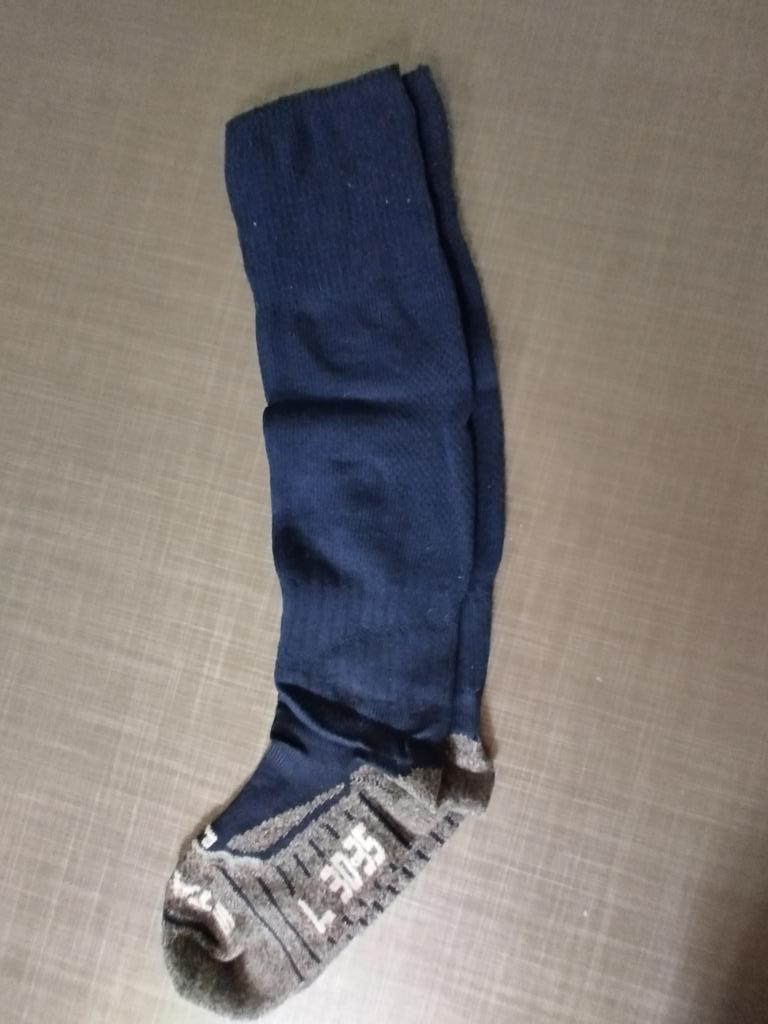 chaussettes de football, taille 30 à 35, Garçon ou Fille, Enlèvement ou Envoi, Comme neuf, Chaussettes