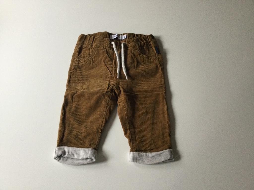 Broek velours bruin, Enfants & Bébés, Vêtements de bébé | Taille 62, Pantalon, Garçon, Enlèvement ou Envoi, Name it