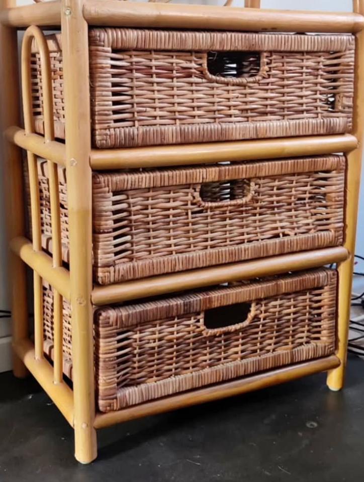 te koop tafel  stoel rek kast tv rek, Enlèvement