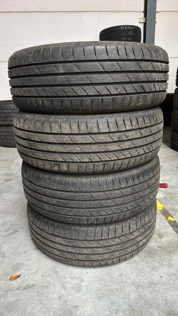 2056016  205/60R16 zomer merk Kumho, Ophalen
