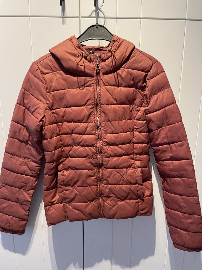 Korte jas met kap voor dames of meisjes, Ophalen of Verzenden, Zo goed als nieuw, Maat 34 (XS) of kleiner, Overige kleuren