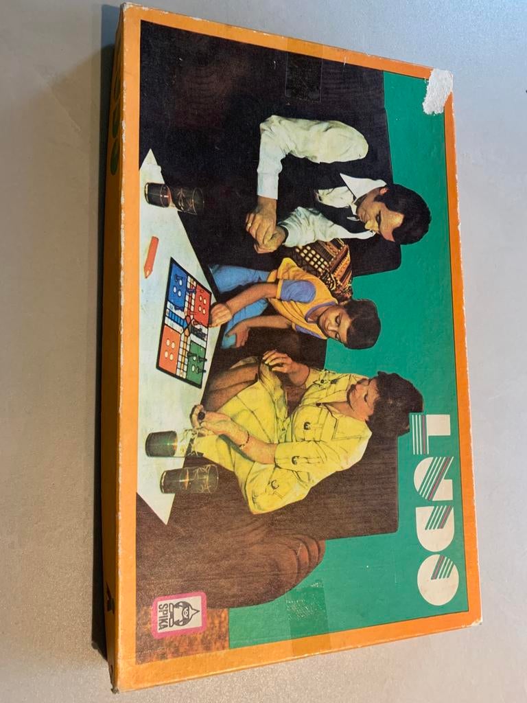 Vintage Ludo spel Spika (mens erger je niet), Hobby en Vrije tijd, Gezelschapsspellen | Bordspellen, Ophalen of Verzenden, Zo goed als nieuw