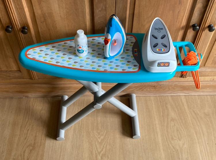 Speelgoedstrijkijzer met accessoires, Ophalen, Zo goed als nieuw, Kunststof