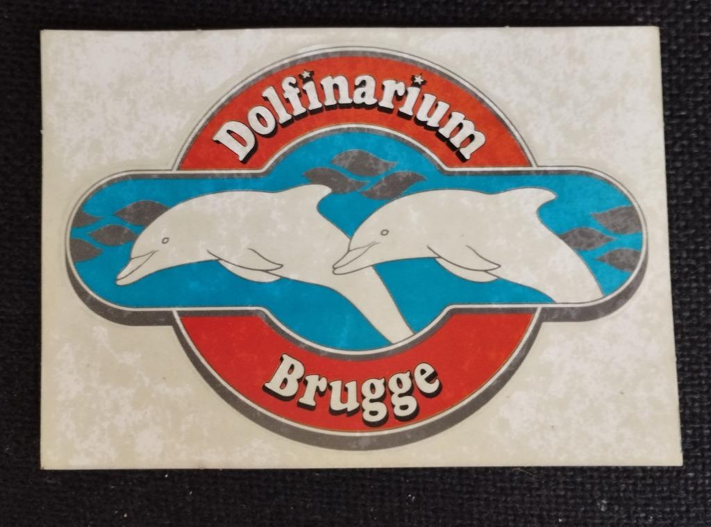 Vintage sticker DOPHINARIUM Brugge Brugge, Verzenden, Gebruikt, Dier en Natuur