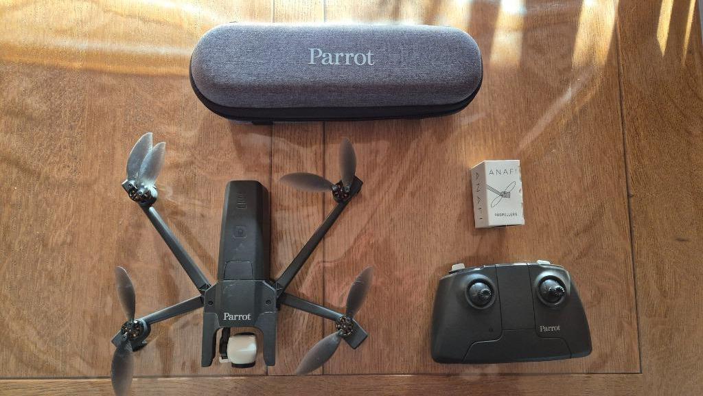 ANAFI drone-skycontroler, Enlèvement, Utilisé