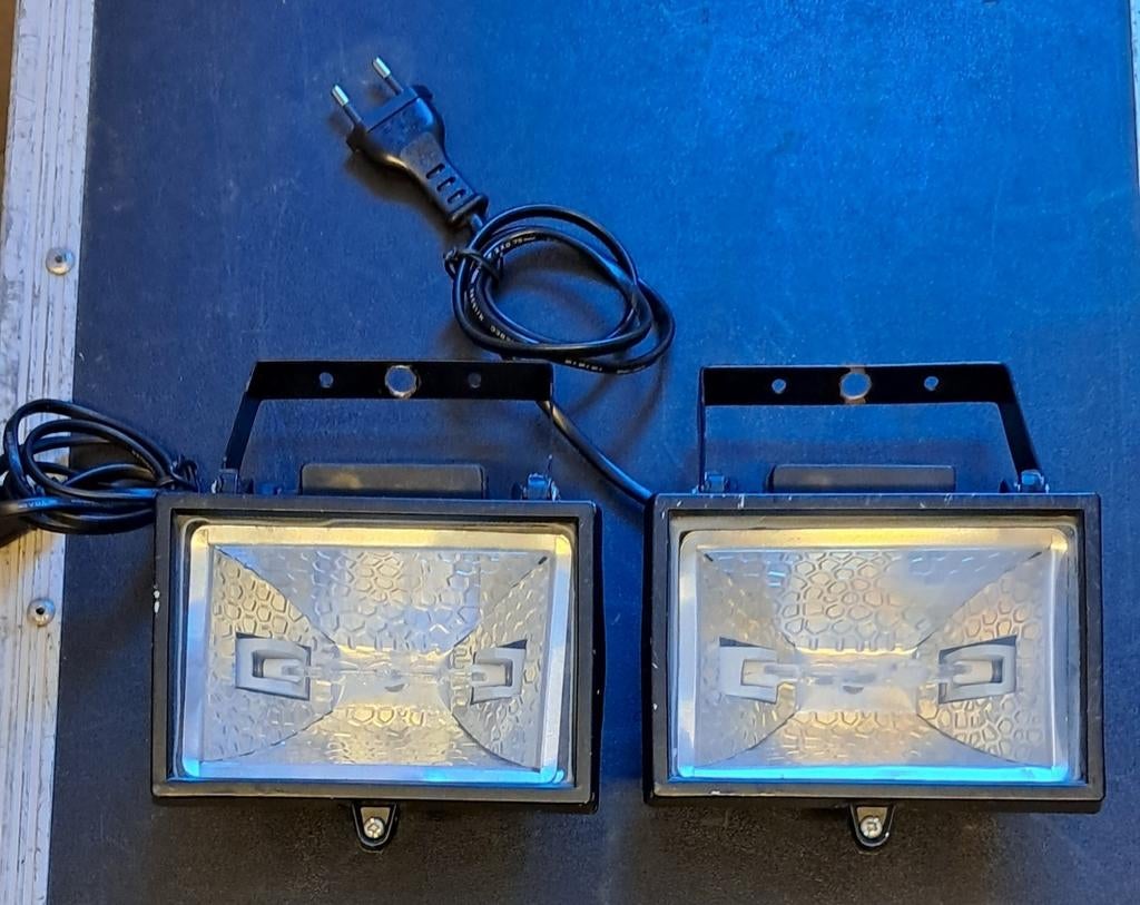 Spots projecteurs halogènes 150w avec câble et fiche 230v, Enlèvement ou Envoi, Utilisé