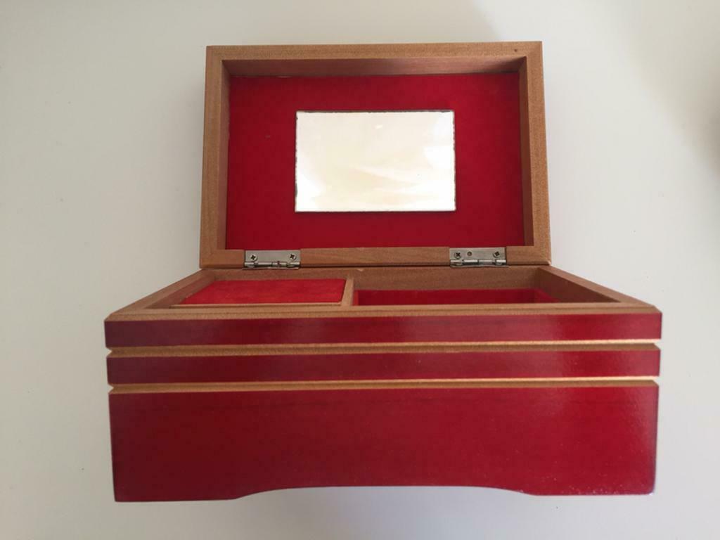 NIEUW houten juwelendoosje met muziek, Ophalen of Verzenden, Nieuw