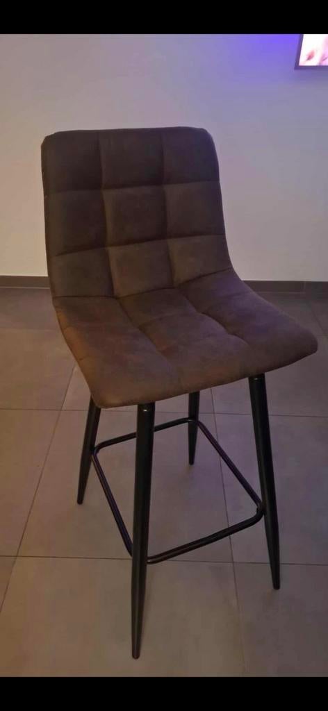 4 barstoelen, Ophalen