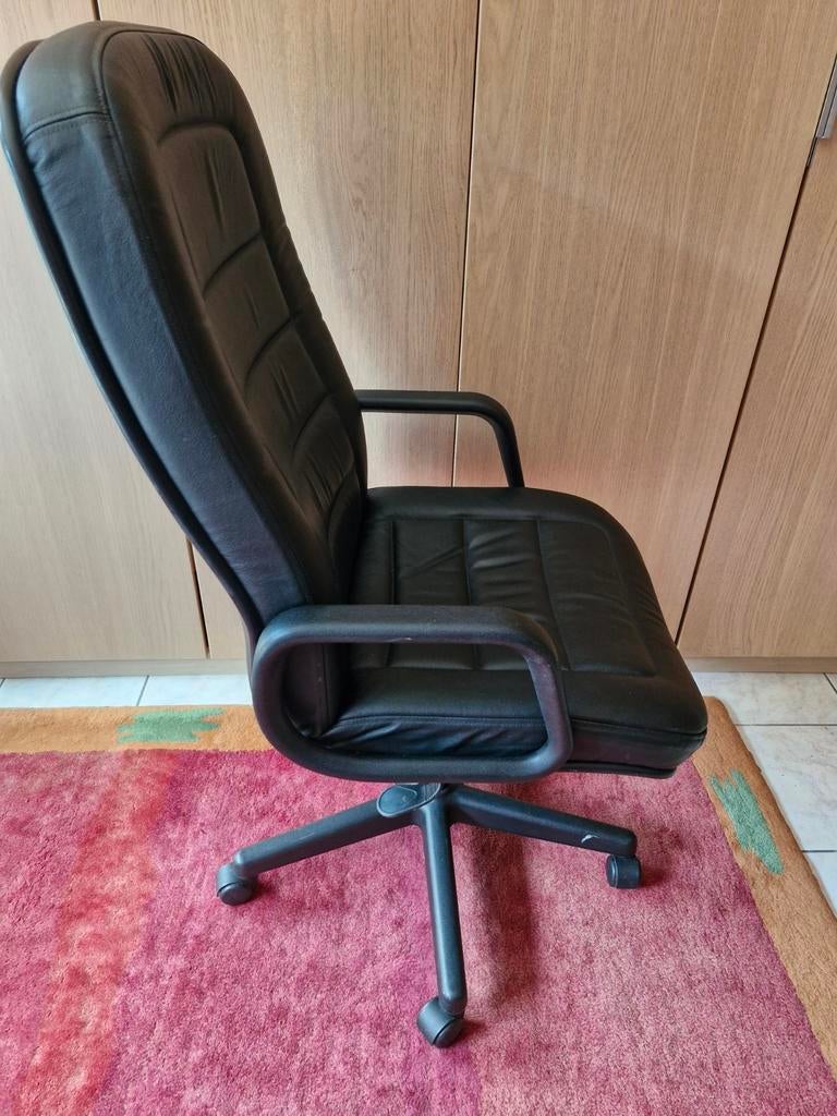fauteuil cuir comme neuf, Enlèvement, Comme neuf, Noir