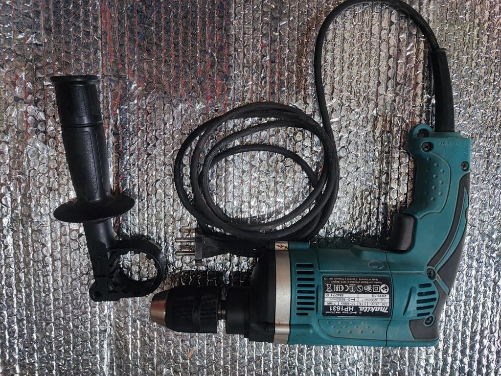 Makita hp1631, Bricolage & Construction, Outillage | Foreuses, Enlèvement