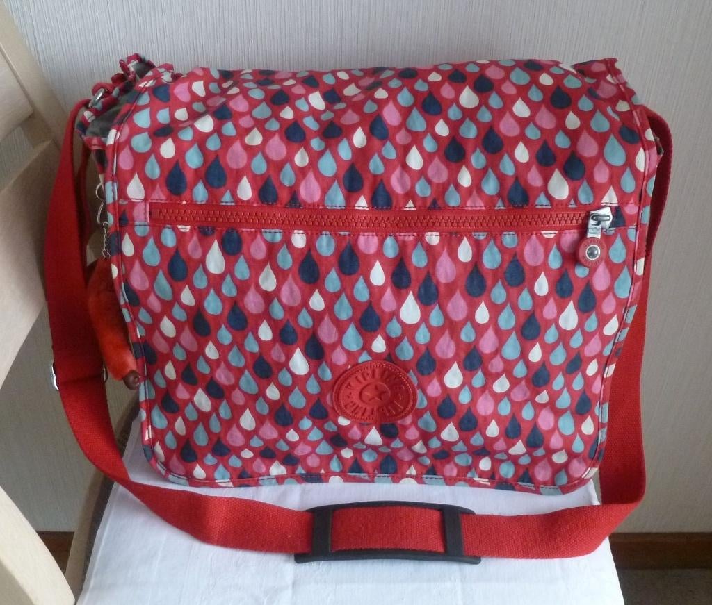 Kipling Très grand sac besace à soufflet + singe, Bijoux, Sacs & Beauté, Sacs | Sacs à bandoulière, Utilisé, Kipling, Autres couleurs
