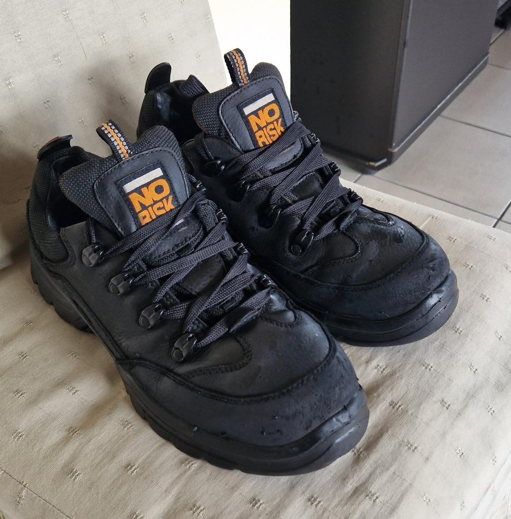 Werkschoenen👍No Risk💪👍m: 43👍, Zwart, No risk, Ophalen of Verzenden, Werkschoenen