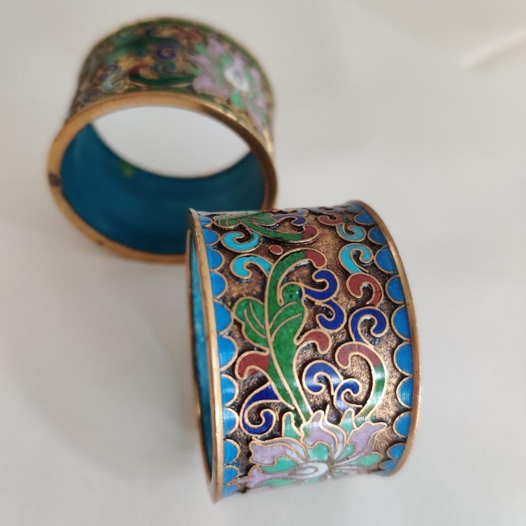 ronds de serviette en émail cloisonné (2) motif floral +/- 1, Enlèvement ou Envoi