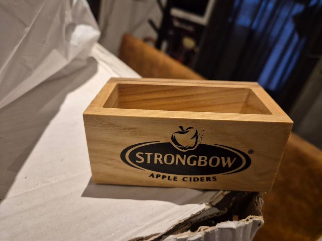 Strongbow bierviltjes houder, Enlèvement ou Envoi
