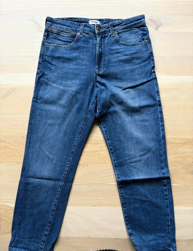 Donkerblauwe jeansbroek van Wrangler, Blauw, Zo goed als nieuw, W28 - W29 (confectie 36), Wrangler